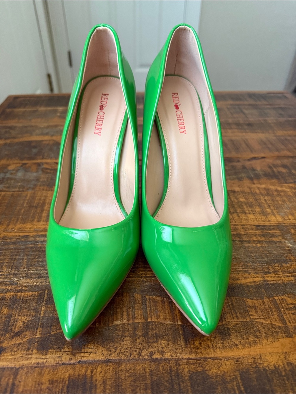 Kelly Green heels size 10